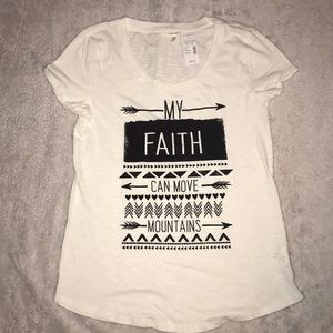 ⭐️NWT⭐️Maurice’s White graphic T-shirt